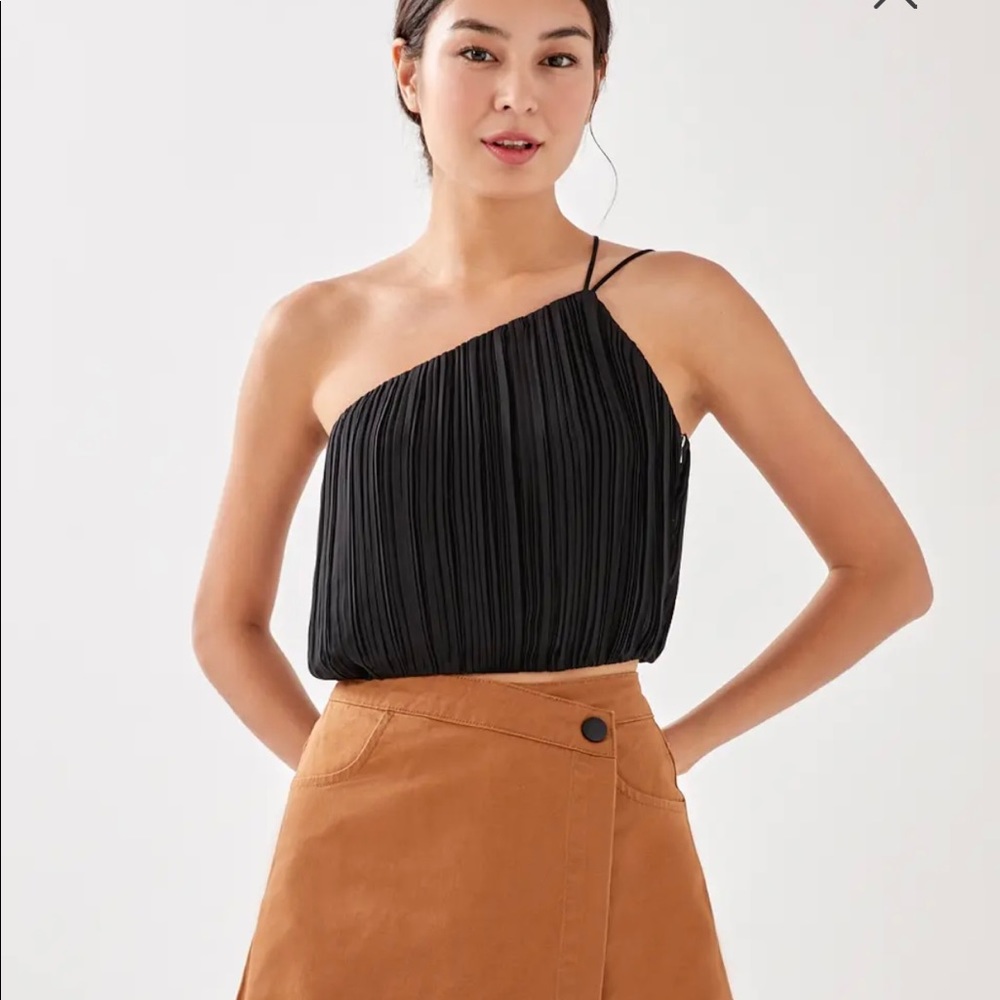 Love Bonito Kaliste Pleated Toga Top Black